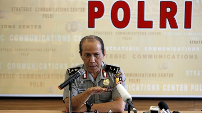 Polri melacak komunikasi antara Bahrun Naim dan GRD di media sosial Facebook. Di sana, keduanya disebut berbicara tentang rencana serangan roket ke Singapura.