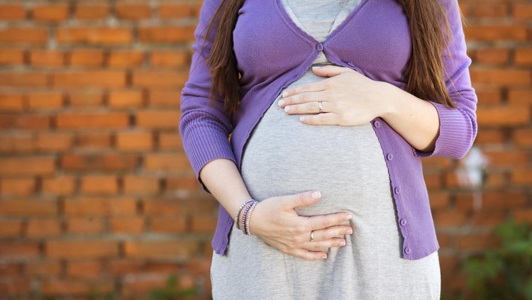 Kematian janin sebelum dilahirkan bisa disebabkan sindrom kehamilan yang berbahaya bagi ibu dan si janin, Bun.