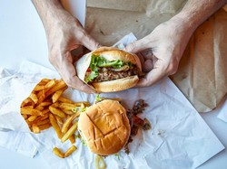 Pria Ini Ngaku Cuma Makan Junk Food 700 Hari, Begini Efek ke Tubuhnya