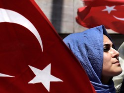 Warga Turki Turun ke Jalan Protes Serangan Israel ke Al-Aqsa