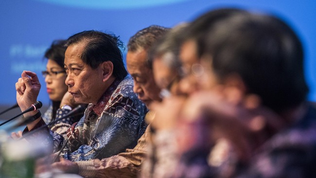 Sepanjang semester I 2016, BCA berhasil menyalurkan kredit Rp387,08 triliun dibanding periode yang sama tahun sebelumnya Rp347,1 triliun.