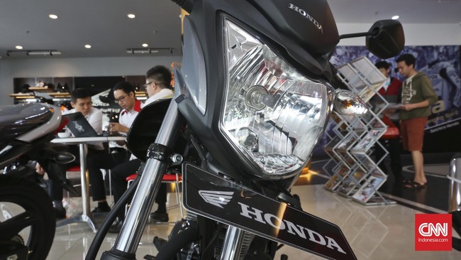 Ada cara murah dan aman untuk mengurangi getaran di batok atau bodi motor karena terlalu sering digunakan. Biayanya hanya Rp 10 ribu saja.