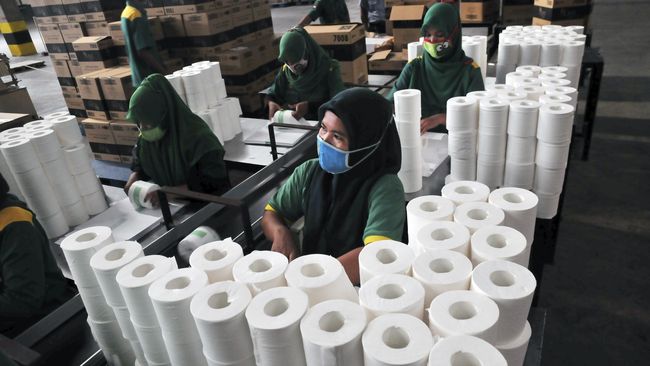 Riset Ungkap 20 Perusahaan Surga Pajak Berpusar ke Sinar Mas Riset mengungkapkan 20 perusahaan cangkang di pelbagai negara surga pajak diduga memiliki saham pemasok kayu yang dimiliki APP milik Grup Sinar Mas.