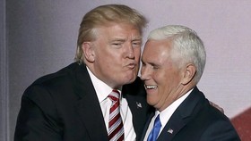 Mike Pence Bakal Pimpin Tim Peralihan Donald Trump