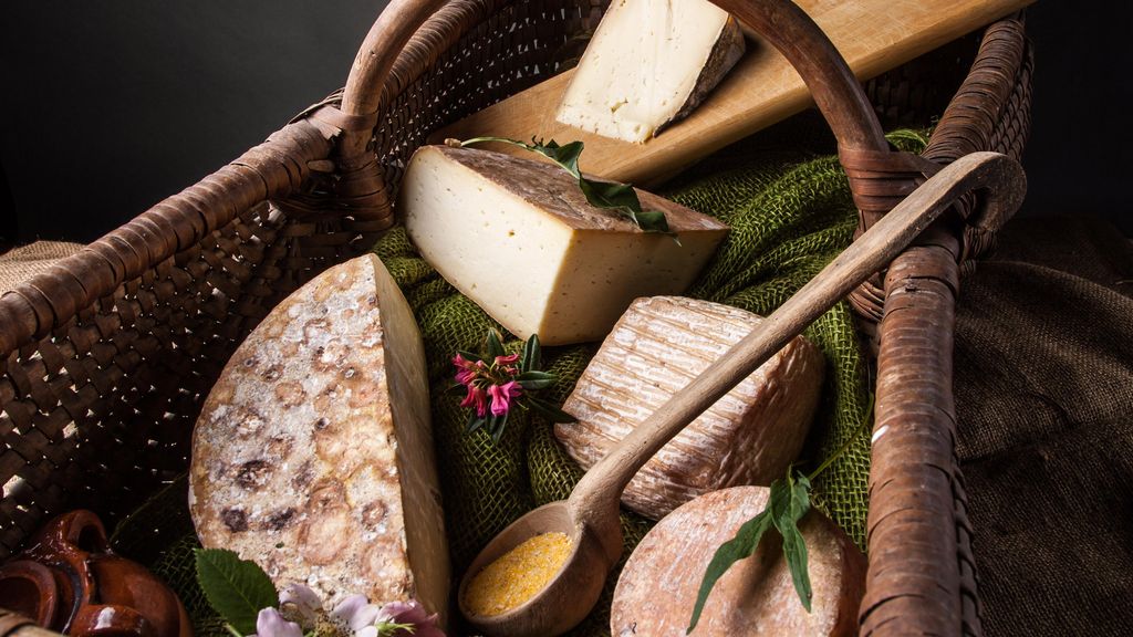 Konsumsi Keju Tinggi Lemak Ternyata Bisa Turunkan Risiko Demensia