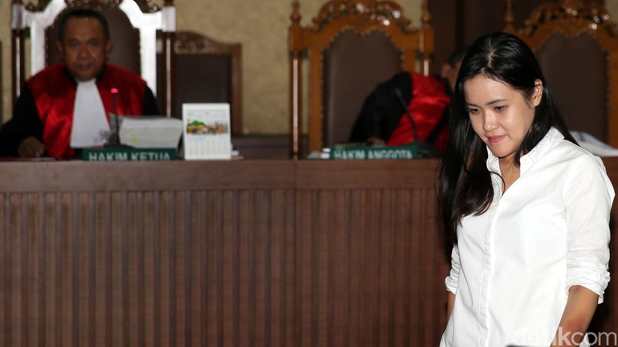 Yohanes dihadirkan sebagai saksi kasus pembunuhan Wayan Mirna dengan terdakwa Jessica Kumala Wongso digelar di Pengadilan Negeri Jakpus, Kamis (21/7/2016).