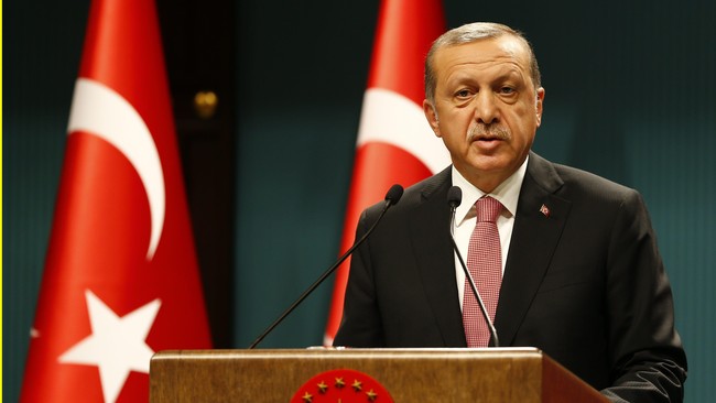 Presiden Turki Tayyip Erdogan menyatakan bahwa Amerika Serikat tak seharusnya menjadi tempat berlabuh bagi teroris seperti Fethullah Gulen.