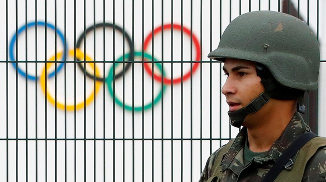 Sepuluh orang tersebut dicurigai bakal melakukan aksi teror selama gelaran Olimpiade yang dimulai pada 5 Agustus mendatang.