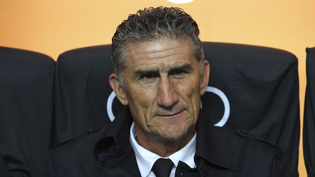 Pelatih Argentina, Edgardo Bauza, menegaskan skuatnya harus merebut posisi puncak klasemen kualifikasi Piala Dunia 2018 zona Amerika Selatan.