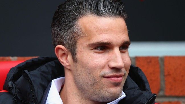 Risau dengan kisruh politik di negara Turki, Robin van Persie kini mengincar satu tempat di dalam skuat Barcelona sebagai penyerang keempat.