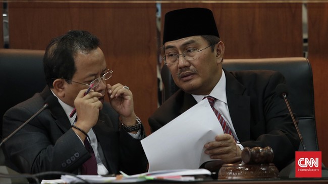Para elit parpol diimbau agar menahan diri dengan tidak berkomentar terhadap isu-isu SARA, karena berpotensi memecah belah bangsa.