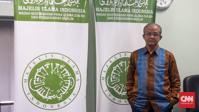 Muhammadiyah mengaku masih akan melihat kebijakan dan langkah-langkah dari Bank Syariah Indonesia sebelum menarik seluruh dananya.