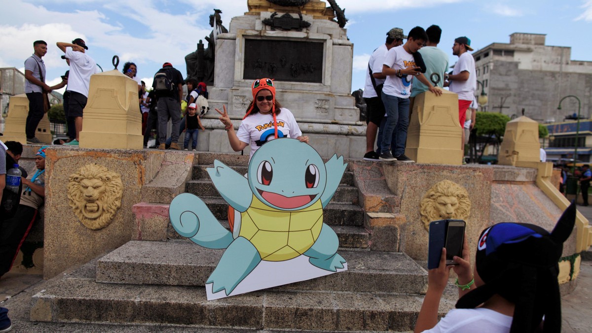 'Evolusi' Sehari Warga San Salvador Jadi Pemburu Pokemon