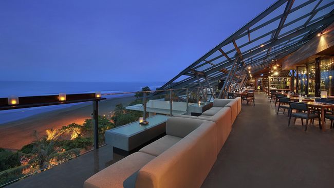 MoonLite Kitchen and Bar di Bali menjadi salah satu rooftop bar terbaik di dunia versi Conde Nast Traveler.