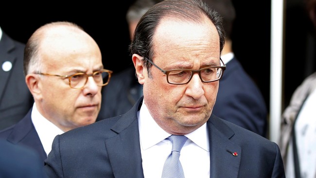 Dua orang terluka akibat kecelakaan senjata api di saat Presiden Perancis Francois Hollande berpidato dalam acara persemian jalur kereta api cepat baru.