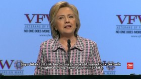 Tim Kampanye Hillary 'Serang' Donald Trump