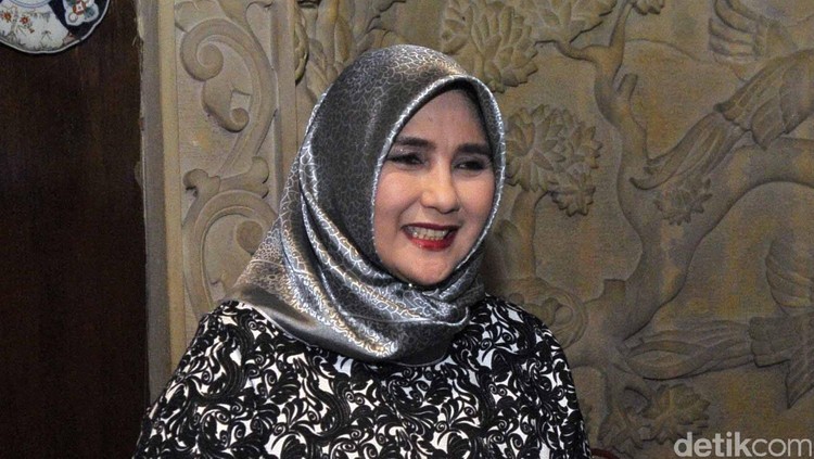 Yati Octavia Yati Octavia