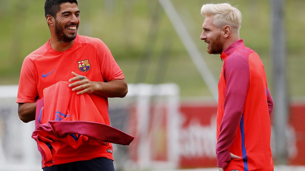 Latihan Barca dan Rambut Baru Messi