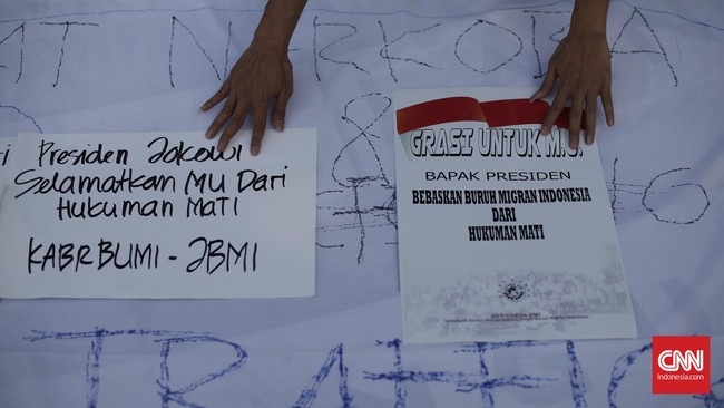 Komnas Perempuan mengirimkan permohonan penundaan eksekusi ke Presiden Joko Widodo terkait dengan vonis terpidana mati Merry Utami agar dapat mengajukan Grasi.