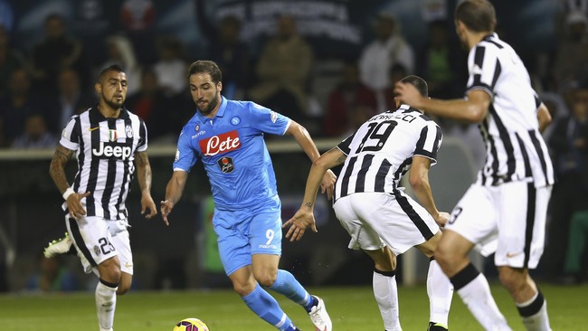 Higuain akan menggeser Mandzukic sebagai juru gedor utama Juventus musim depan. Sementara itu, Miralem Pjanic akan mengisi peran Marchisio yang masih cedera.