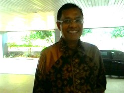 Cerita Saleh Husin, Mendarat Darurat Pakai Heli hingga Nongkrong di Emperan