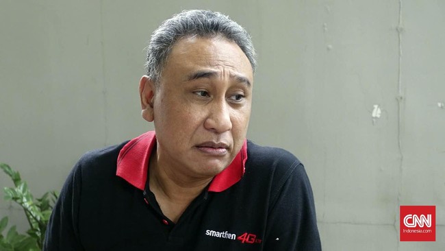 Masih banyak pelanggan Smartfren yang menggunakan CDMA, padahal operator ini harus segera melakukan migrasi.
