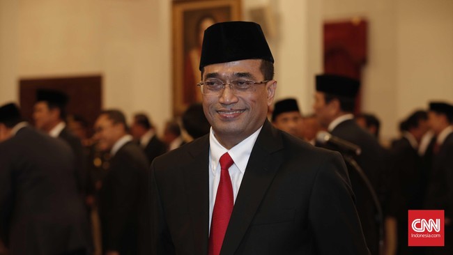 “Minggu depan kami akan panggil. Kami mengharapkan mereka, ya mbok, nuruti apa yang diberikan oleh pemerintah,” tutur Menhub Budi Karya Sumadi.