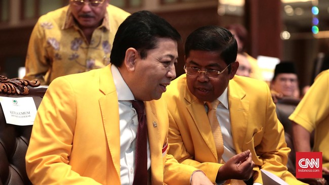 DPD Golkar menggelar pertemuan tertutup di Hotel Mandarin Jakarta. Pertemuan tersebut tak dihadiri Setya Novanto yang mengalami kecelakaan mobil.