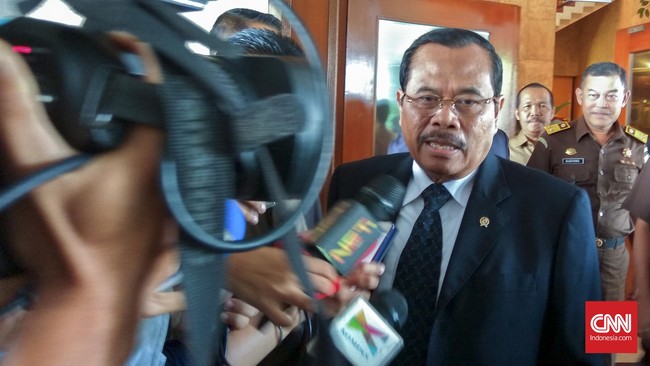 Prasetyo mengatakan pro dan kontra bakal terjadi pada saat vonis Ahok sehingga dia mengimbau agar semua kelompok bisa menghormati putusan hakim.