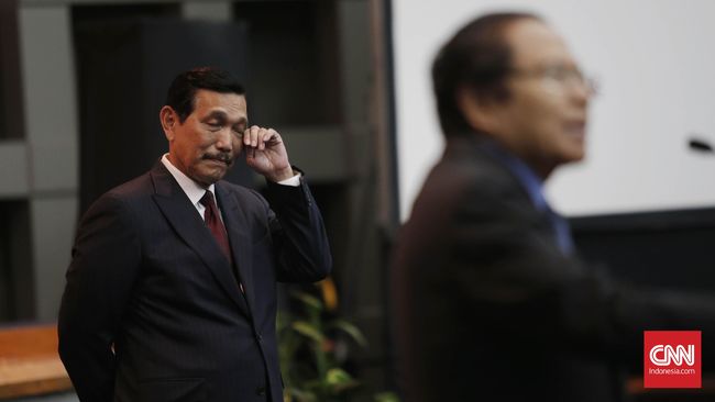 Luhut Minta Dua Pekan Beradaptasi jadi Menko Maritim Hal yang ingin diciptakannya mantan Menko Polhukham tersebut adalah hubungan yang harmonis dengan para menteri di bawahnya.