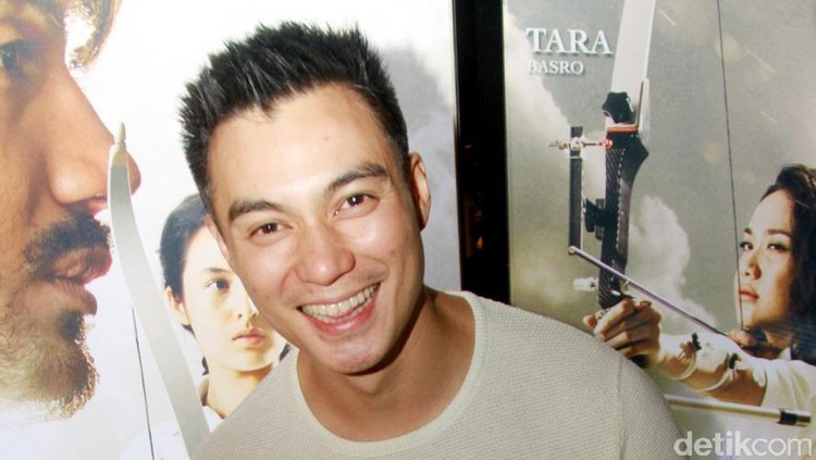 Baim Wong di pemutaran perdana film '3 Srikandi' di Grand Indonesia, Jakarta Pusat.