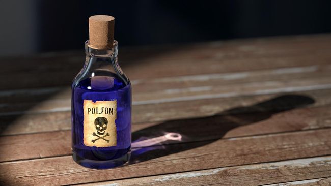 Penelitian lebih lanjut mengungkapkan bahwa mantan mata-mata Sergei Skripal dan putrinya Yuliaterpapar racun saraf yang diduga bernama Novichok.