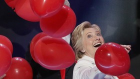 Jelang Pilpres, Clinton dan Trump Siapkan Pesta Kemenangan