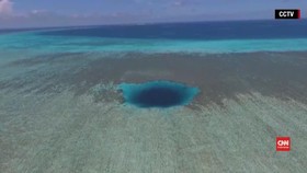 Menyelam ke Lubang Laut Terdalam di Dunia