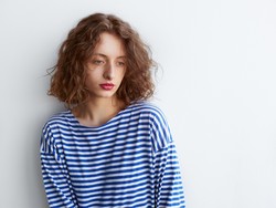 Kenapa Rambut Bisa Ikal? Ini 5 Faktor Penyebab dan 10 Tips Merawatnya