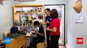 Sang Dokter Penyembuh Sepatu