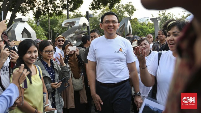 Kamis malam, Sandiaga Uno, bakal calon gubernur Jakarta dari Gerindra, bertemu Deputi Gubernur Jakarta Bidang Pariwisata dan Kebudayaan Sylviana Murni.