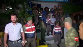 Tentara Turki Tahan Pasukan yang Coba Culik Erdogan