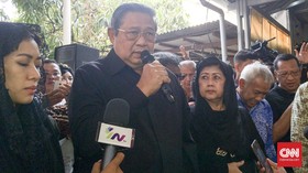 Sutan Bhatoegana di Mata Ani Yudhoyono