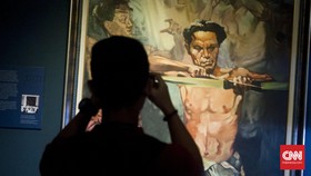 Kode Rahasia dan Rayuan Soekarno di Lukisan-Lukisan Kuno