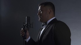 Merindukan Sapaan Khas dan Karya Mike Mohede