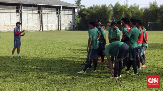 Setelah hanya menyanggupi memberikan Rp1 miliar, pihak Kemenpora RI menambahkan anggaran untuk timnas Piala AFF U-19 jadi Rp1,4 miliar.