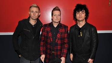 Band Green Day Jengkel Batal Konser di Asia Karena Virus Corona
