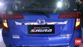 Peluncuran Toyota Calya dan Daihatsu Sigra di Daihatsu Assembly Point, Karawang, Jawa Barat, Selasa (2/8). (CNN Indonesia/Tri Wahyuni)