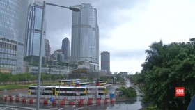 Hong Kong Diterpa Badai, 150 Penerbangan Ditunda