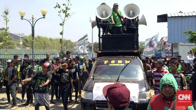 Pendukung Persebaya 1927 meminta Exco PSSI segera menepati janji untuk menandatangani surat pernyataan mengakui kembali Persebaya.
