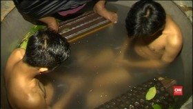 Pemandian Air Panas Herbal untuk Pecandu Narkoba