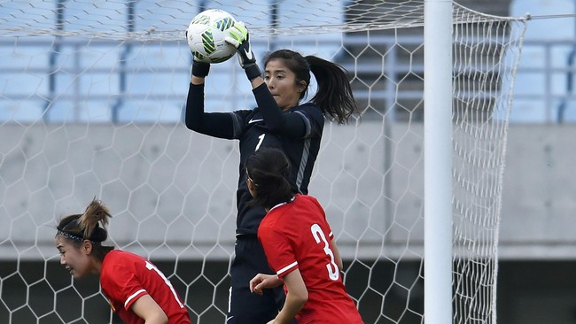 Zhao Lina, kiper timnas China berusia 24 tahun, menjadi salah satu atlet yang penampilannya dinanti di Olimpiade 2016 Rio de Haneiro.