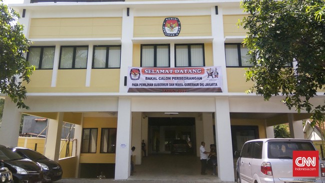 KPU DKI Jakarta akan memberi kesempatan bagi pasangan calon untuk menyerahkan kekurangan dokumen dalam pendaftaran bakal calon gubernur. 