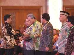 Jalan Ganjar Beda dengan Jokowi